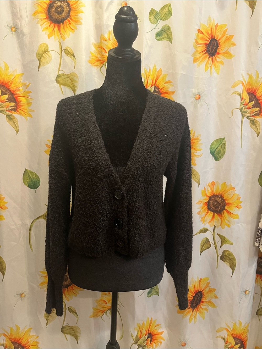 wild fable Black Bouclé Button-Up Cropped Cardigan